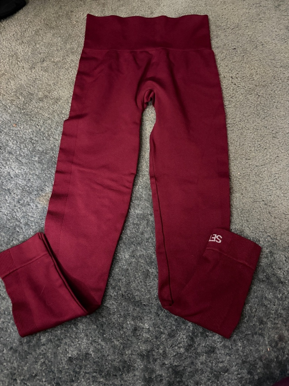 SET Active Woman’s Seamless High-Waist Leggings in Burgundy